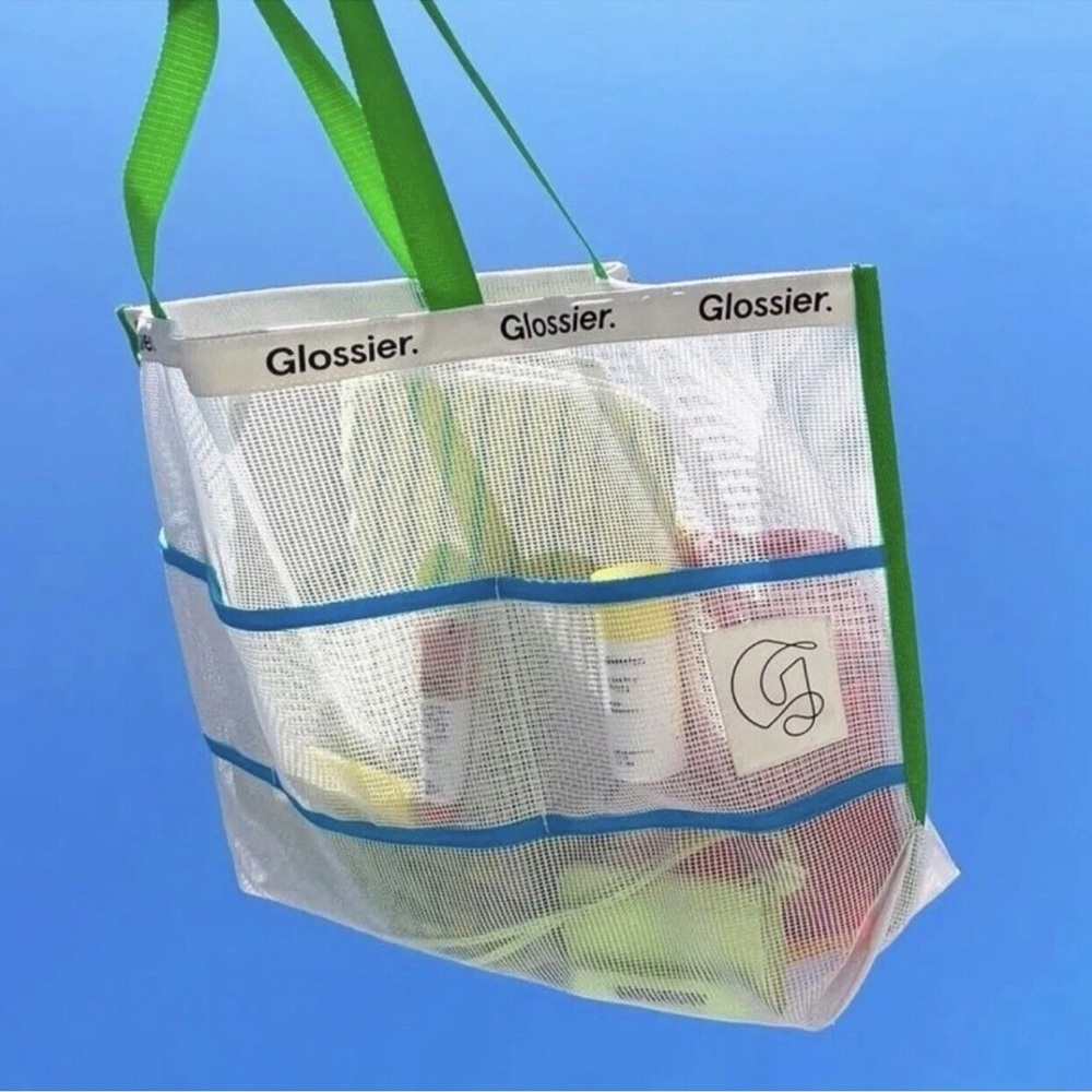 Glossier Miami Beach Bag NWT - Picture 9 of 9
